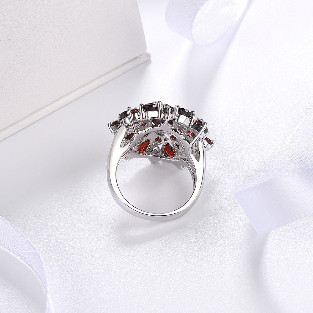 Scarlet Petal Ring | Goud