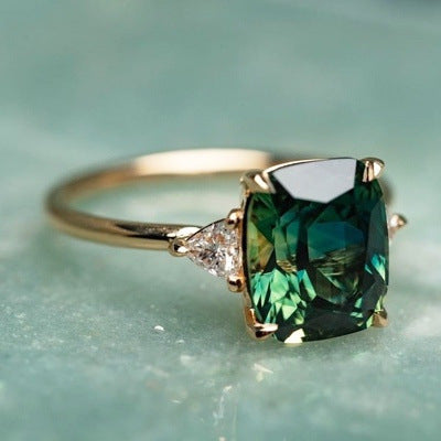 Vintage-Geïnspireerd Groene Edelstenen Ring | Goud
